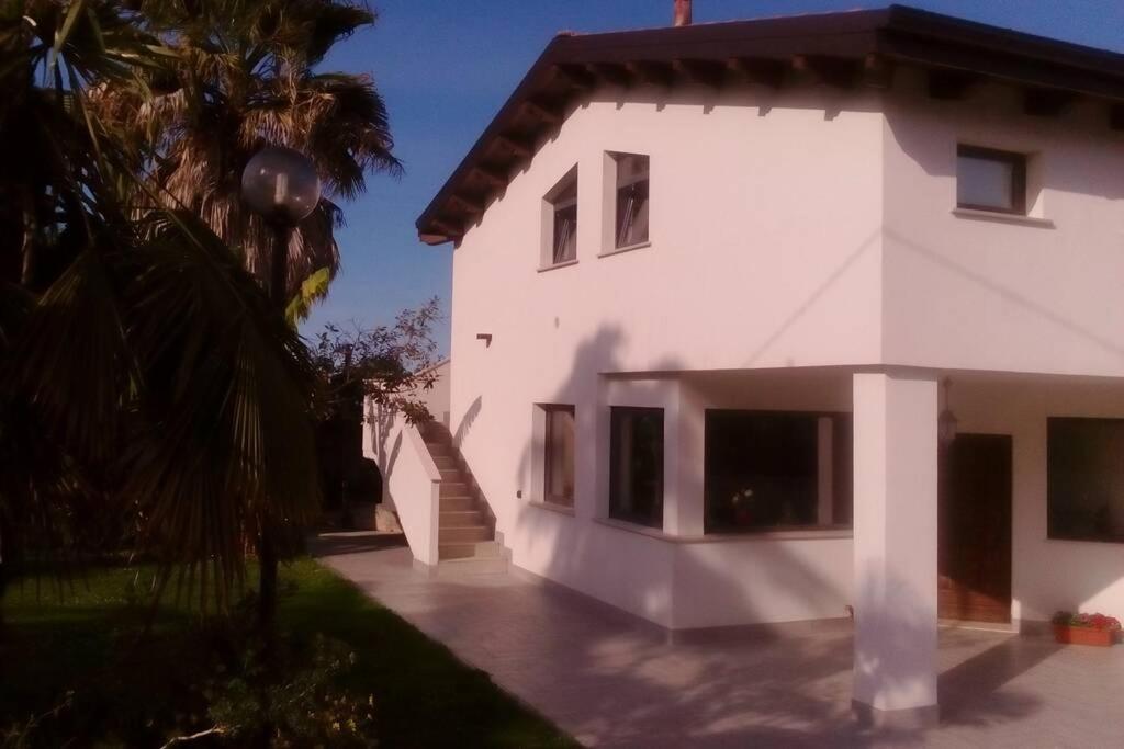 Appartamento Residenza Flores Pescara Esterno foto
